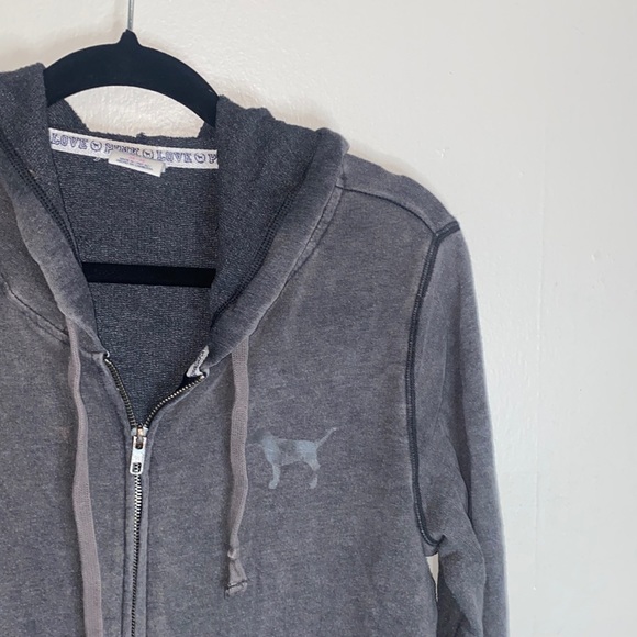 PINK Victoria's Secret Jackets & Blazers - 🐆Y2K PINK grey zip-up jacket!